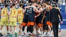 Россия прошла на Евробаскет-2022. Сборная разгромила македонцев