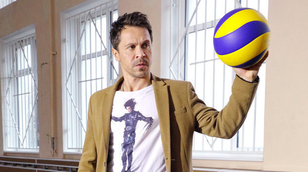 Павел Деревянко во время съемок сериала «Дылды». Фото СТС Павел Деревянко во время съемок сериала «Дылды». Фото СТС