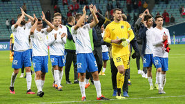 Их выставили за дверь в других клубах. А они рвутся с «Сочи» в еврокубки