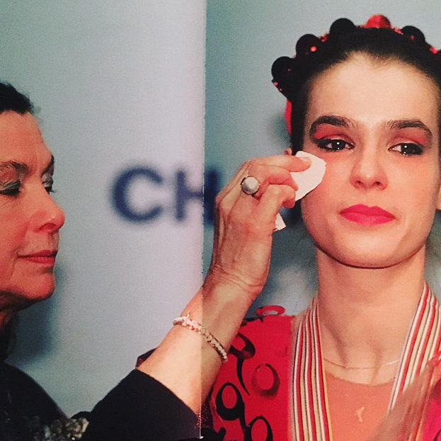 Катарина Витт с тренером Юттой Мюллер. Катарина Витт с тренером Юттой Мюллер.