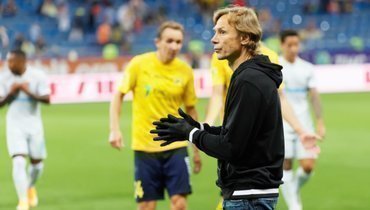 Валерий Карпин.