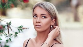 Как выглядит девушка российского лыжника Александра Большунова