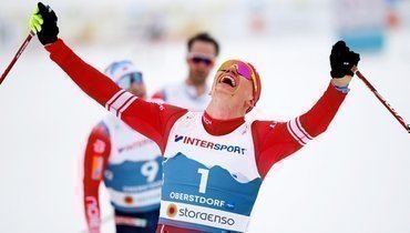 Александр Большунов.