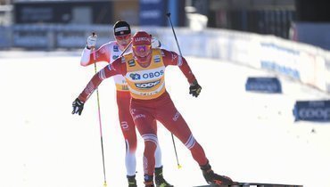 Александр Большунов и Йоханнес Клебо.