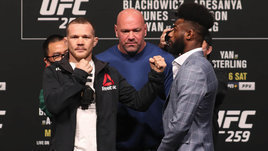 «Хочется побить эту голову кучерявую». Петр Ян высмеял Стерлинга на пресс-конференции