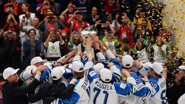 Золото чемпионата мира: титул приносит кубок и призовые. Фото AFP Золото чемпионата мира: титул приносит кубок и призовые. Фото AFP