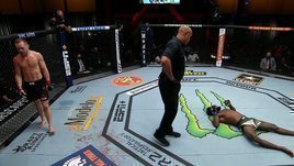 «Видел, как он лежал, погибал». Что сказал Петр Ян после скандального боя