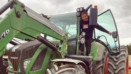 Поэт, тракторист и астроном. С кем Большунов сражается в Оберстдорфе