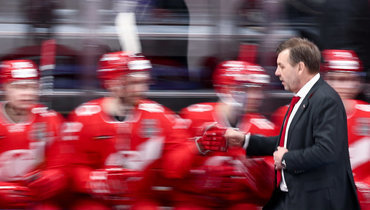 9 марта. Москва. «Спартак» (Москва) — ЦСКА — 1:3. Олег Знарок.