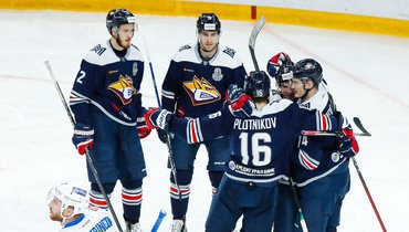 Хоккеисты «Металлурга».