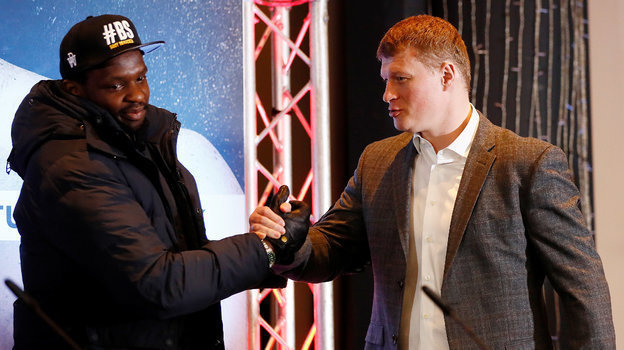 Александр Поветкин (справа) и Диллиан Уайт. Фото Reuters Александр Поветкин (справа) и Диллиан Уайт. Фото Reuters