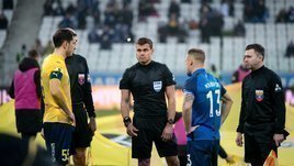 «Зачем издеваться над слабыми командами?!» Хацкевич — о судействе в матче с «Ростовом»