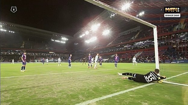 17 марта. Москва. ЦСКА — «Зенит» — 2:3. Эпизод с возможным голом в ворота Игоря Акинфеева. 17 марта. Москва. ЦСКА — «Зенит» — 2:3. Эпизод с возможным голом в ворота Игоря Акинфеева.