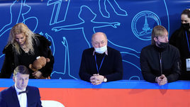 Что Тутберидзе и Плющенко говорят фигуристам после прокатов? Сравнили реакцию тренеров