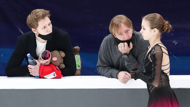 Дмитрий Михайлов, Евгений Плющенко и Александра Трусова.