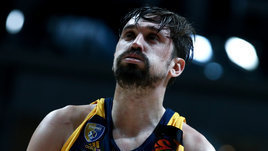 Швед может не сыграть в этом сезоне. Новая головная боль для «Химок»