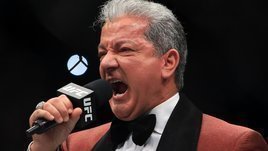 «Здоровье — это 20% спорт и 80% питание». Брюс Баффер отжимается 75 раз в 63 года и питается как топ-атлет