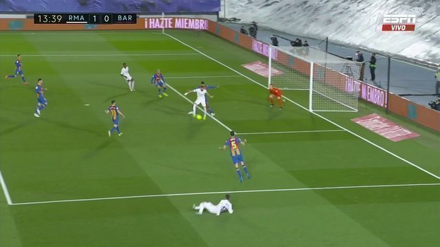 Гол Карима Бензема. Гол Карима Бензема.