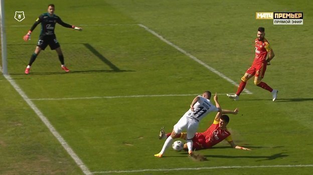 «Арсенал» — «Краснодар»: судья правильно не назначил пенальти в ворота туляков. «Арсенал» — «Краснодар»: судья правильно не назначил пенальти в ворота туляков.