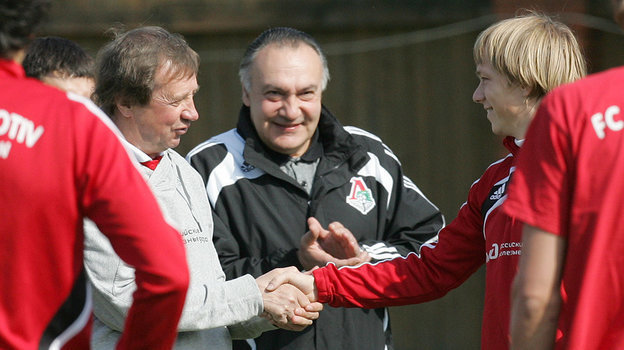 Александр Ярдошвили (в центре). Фото Татьяна Дорогутина, - Александр Ярдошвили (в центре). Фото Татьяна Дорогутина, -