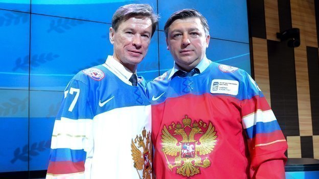 2014 год. Андрей Хомутов (справа) и Вячеслав Быков. Фото photo.khl.ru 2014 год. Андрей Хомутов (справа) и Вячеслав Быков. Фото photo.khl.ru
