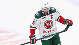 Легенда КХЛ Зарипов решил продолжить карьеру. В марте ему пошел пятый десяток