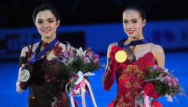 Евгения Медведева и Алина Загитова.