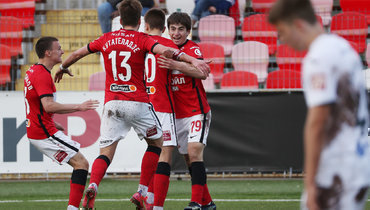 22 апреля. Москва. «Спартак — мол.» (Москва) — «ЦСКА — мол.» (Москва) — 2:1. Радость спартаковцев.