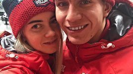 Большунова встретили в Москве как рок-звезду. Километровая очередь за автографом