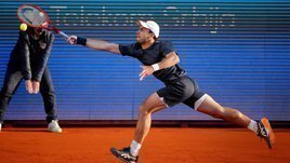 Карацев не смог выиграть второй марафон подряд. Победа над Джоковичем стоила очень дорого