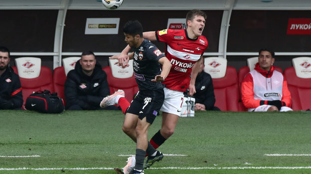 Стык Ильзата Ахметова и Александра Соболева. Фото Дарья Исаева, «СЭ» / Canon EOS-1D X Mark II Стык Ильзата Ахметова и Александра Соболева. Фото Дарья Исаева, «СЭ» / Canon EOS-1D X Mark II