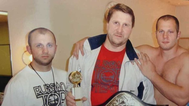 Андрей Былдин, Николай Зуев, Федор Емельяненко (слева направо). Андрей Былдин, Николай Зуев, Федор Емельяненко (слева направо).