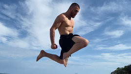 «Я не обязан болеть за россиян. С какой стати?» Грузинский друг Стерлинга — про агрессию фанатов Петра Яна