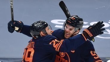 9 мая. Эдмонтон. «Эдмонтон» — «Ванкувер» — 4:3. Леон Драйзайтль и Коннор Макдэвид.