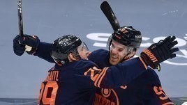 Мы дождались нового Гретцки? Макдэвид выбил сотню даже в укороченной регулярке!