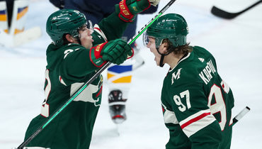 Кирилл Капризов (№97) и Кевин Фиала.