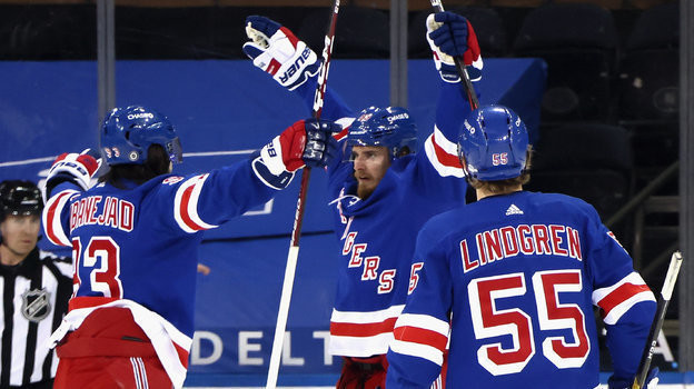 Павел Бучневич (в центре). Фото USA Today Sports Павел Бучневич (в центре). Фото USA Today Sports