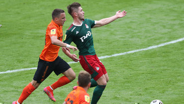 16 мая. Москва. «Локомотив» — «Урал» — 1:0.