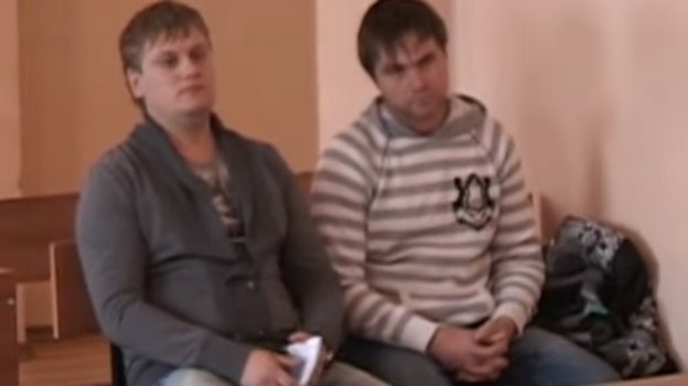 Они напали на Артема Резникова в ресторане, а затем написали заявление в полицию. Они напали на Артема Резникова в ресторане, а затем написали заявление в полицию.