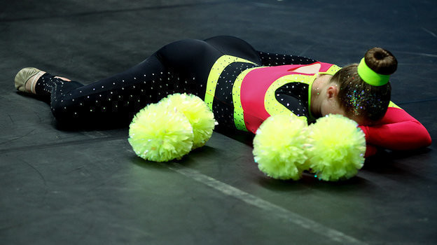 Девушки-черлидерши во время выступления. Фото Дарья Исаева, «СЭ» / Canon EOS-1D X Mark II Девушки-черлидерши во время выступления. Фото Дарья Исаева, «СЭ» / Canon EOS-1D X Mark II