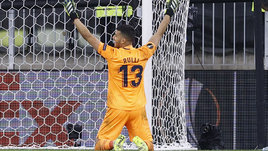 Безумную серию пенальти в финале Лиги Европы выиграл вратарь, которому не забили 11-метровые Месси, Роналду и Неймар