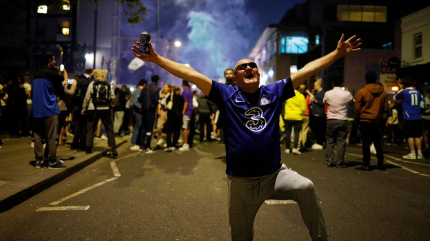 Как фанаты «Челси» отпраздновали победу в Лиге чемпионов. Фото Reuters Как фанаты «Челси» отпраздновали победу в Лиге чемпионов. Фото Reuters
