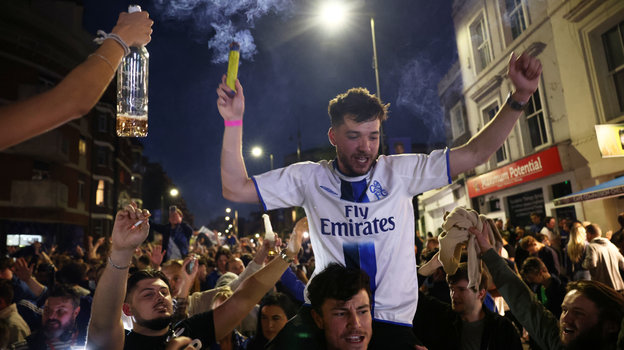 Как фанаты «Челси» отпраздновали победу в Лиге чемпионов. Фото Reuters Как фанаты «Челси» отпраздновали победу в Лиге чемпионов. Фото Reuters