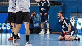 «Медведи» не хотят делиться золотом. Стартовал финал гандбольного чемпионата страны