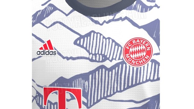 Третий комплект формы «Баварии» на сезон-2021/22. Фото Footyheadlines Третий комплект формы «Баварии» на сезон-2021/22. Фото Footyheadlines