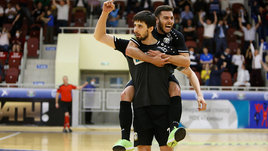 Предстоит черно-белый финал