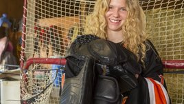 Женщины хотят играть в хоккей против мужчин. Такое может быть даже в КХЛ