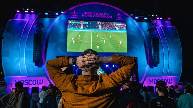Болельщики сборной России в Москве. Фото AFP Болельщики сборной России в Москве. Фото AFP
