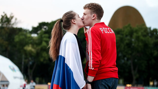 Фан-зона Евро-2020 в Москве. Фото Дарья Исаева, «СЭ» / Canon EOS-1D X Mark II Фан-зона Евро-2020 в Москве. Фото Дарья Исаева, «СЭ» / Canon EOS-1D X Mark II