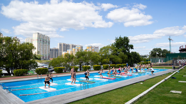 Фитнес под открытым небом. Фитнес под открытым небом.